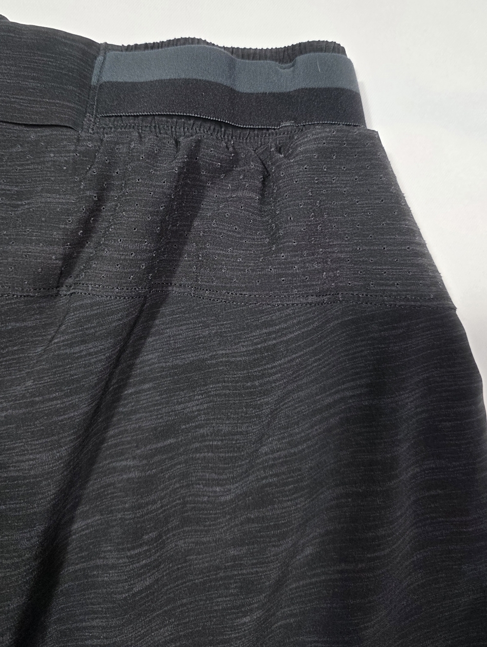Lululemon Women's Black Running Shorts Size M Lightweight Drawstring - Picture 10 of 10